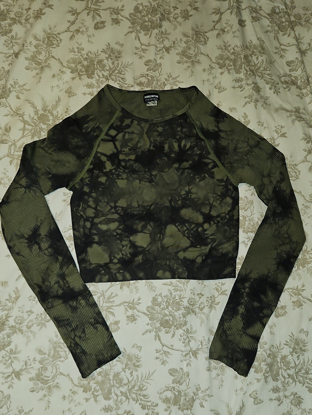 Victoria's Secret Olive and Black Tie-Dye Long Sleeve Crop Top